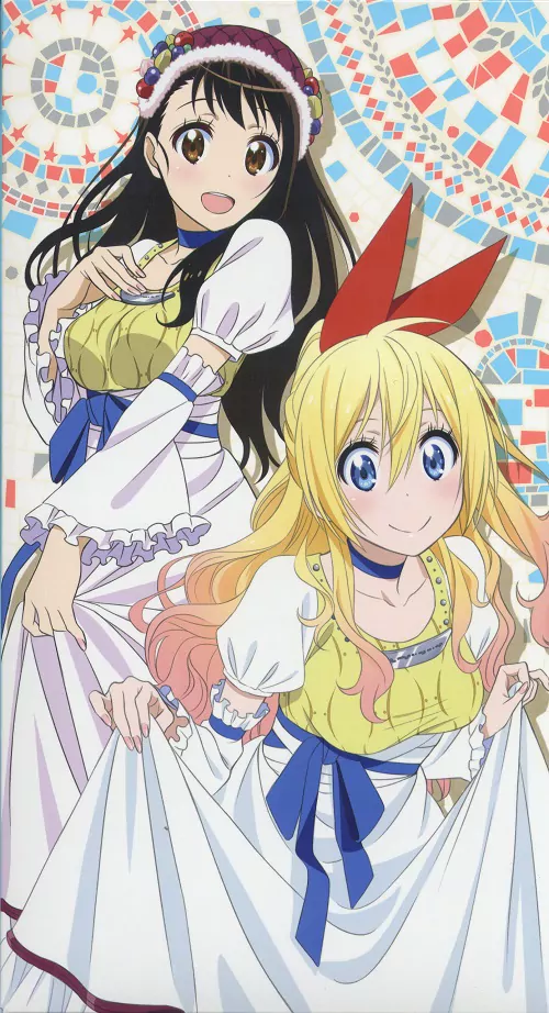 Chitoge Kirisaki (CV: Nao Touyama), Kosaki Onodera (CV: Kana Hanazawa)